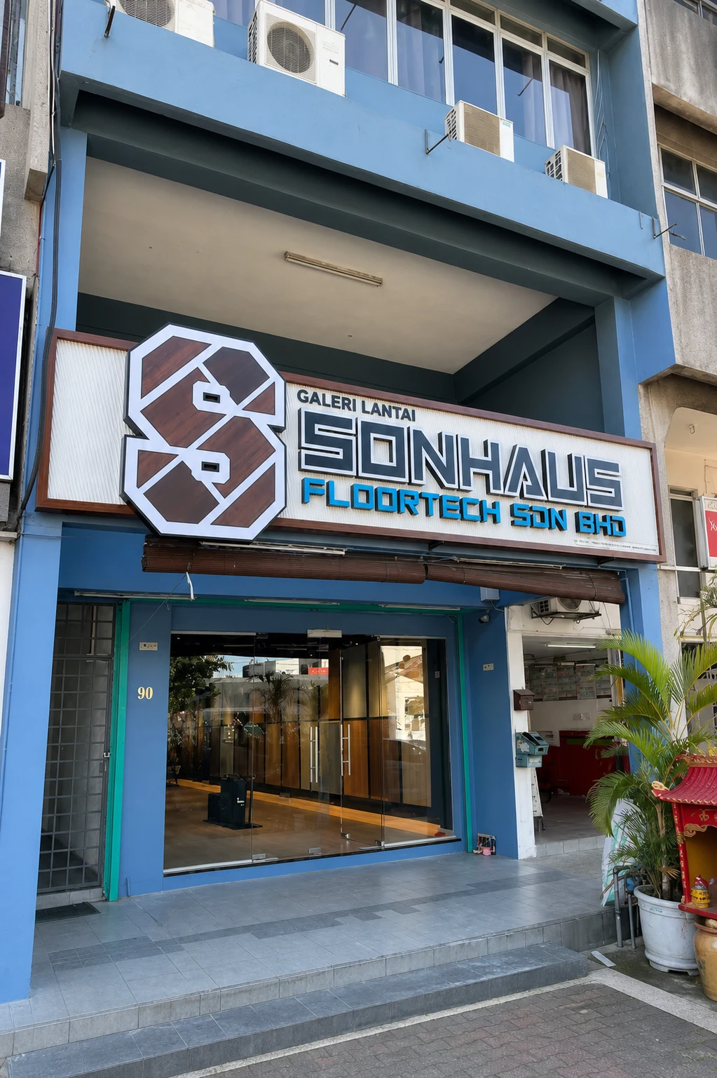 Sonhaus Floortech storefront at 90, Jalan Tebing Timor